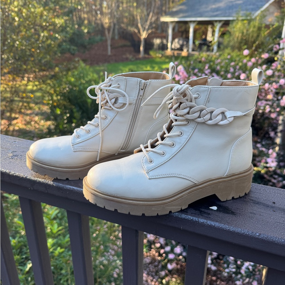 R Report Layla Ivory Block Heel Chain Trim Bootie… - image 2